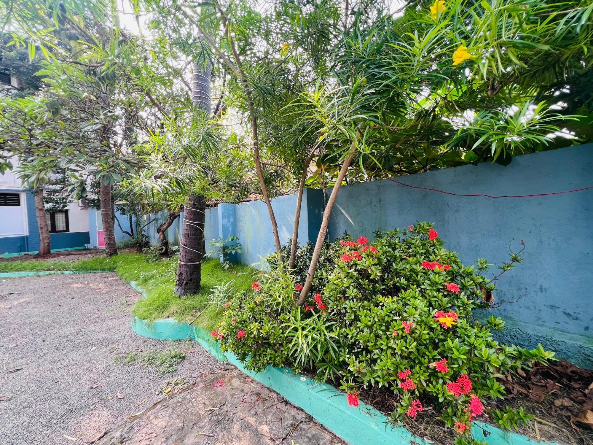 Hotel Sunday - Townhouse Club Airport Trivandrum Thiruvananthapuram Esterno foto